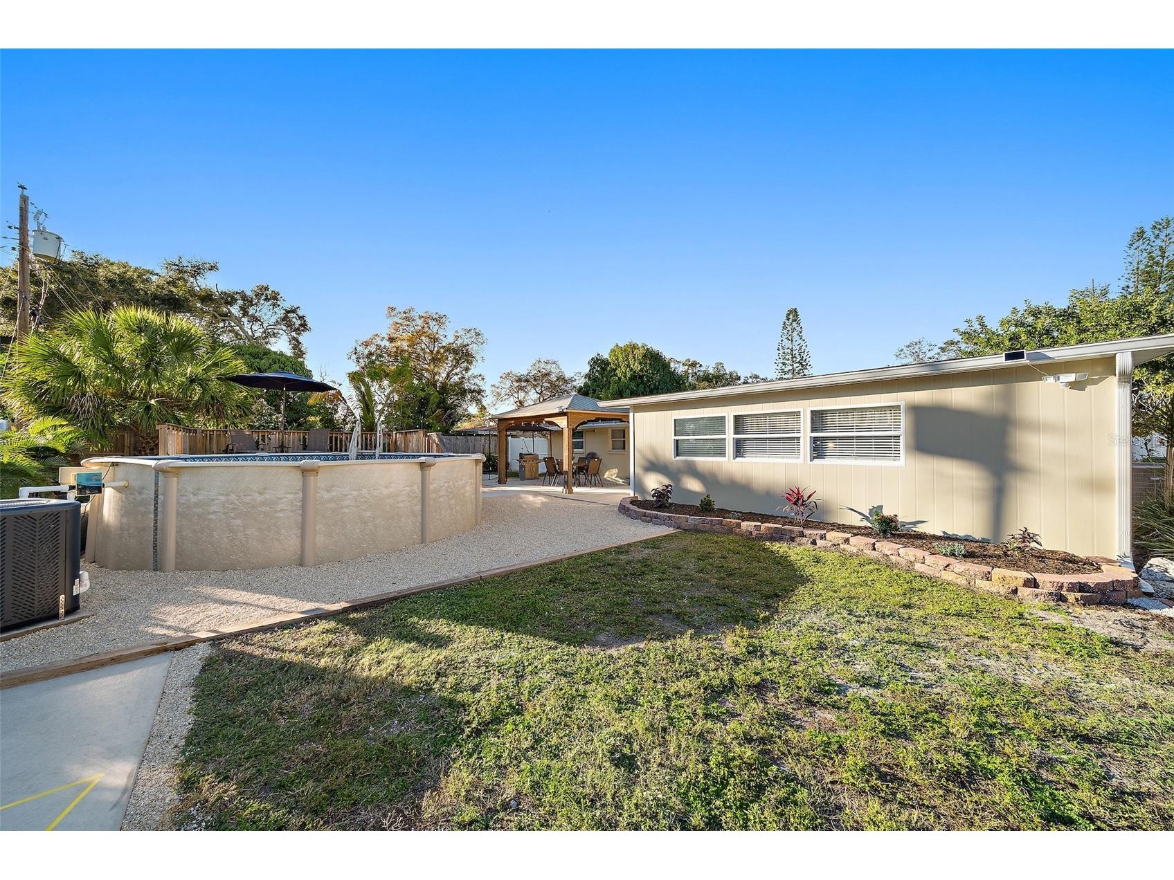 3376 7th Street Sarasota FL 34237 A4699328 image48