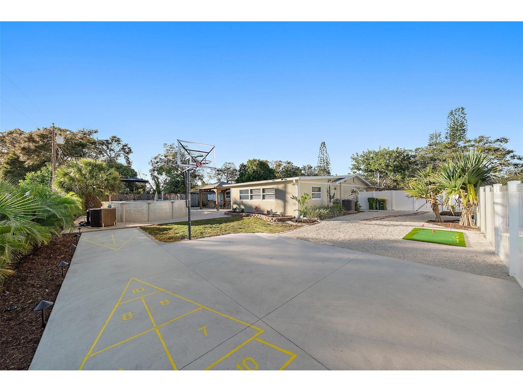 3376 7th Street Sarasota FL 34237 A4699328 image49