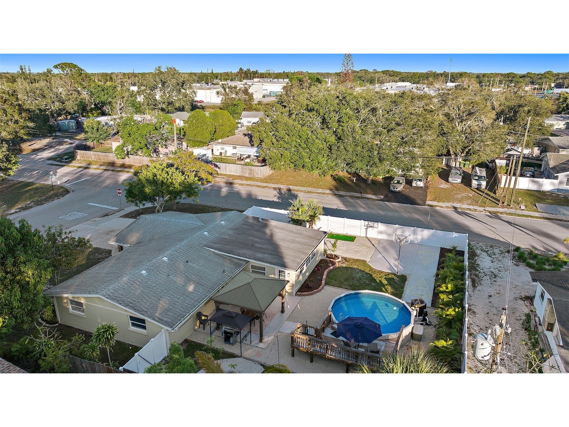 3376 7th Street Sarasota FL 34237 A4699328 image58