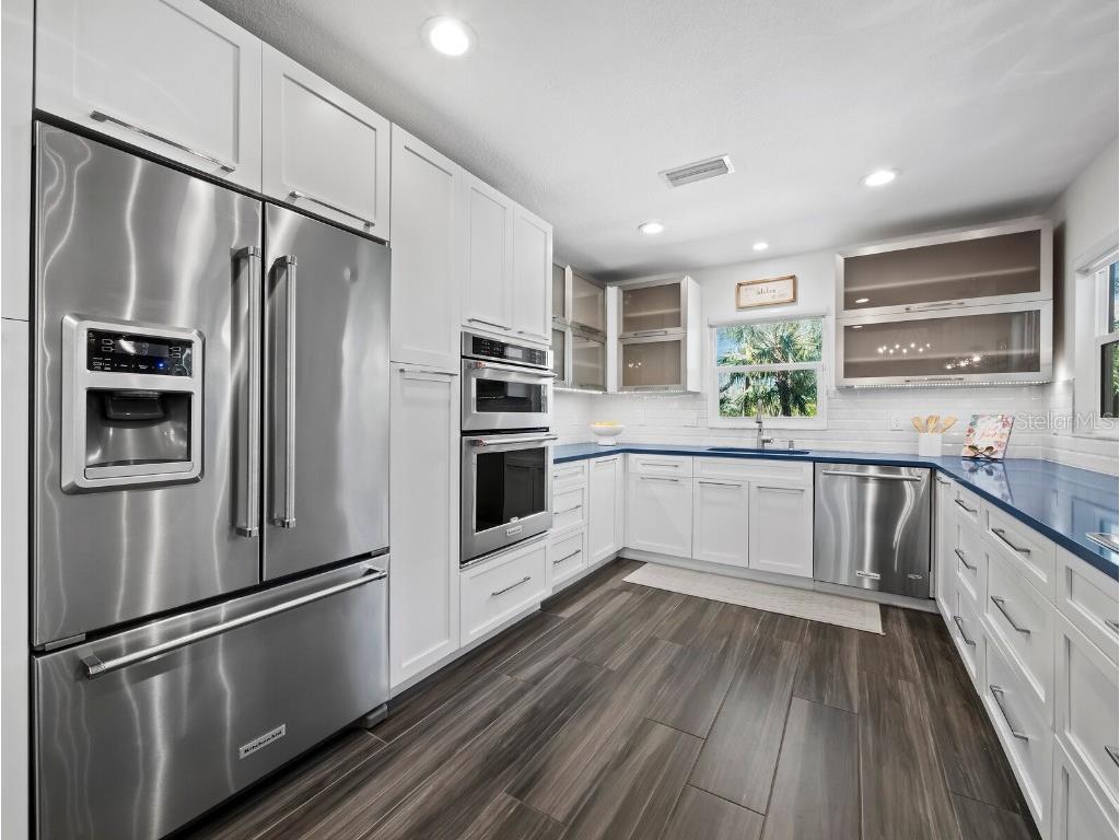 3376 S Seclusion Drive Sarasota FL 34239 - PHILLIPPI CREEK A4666149 image14