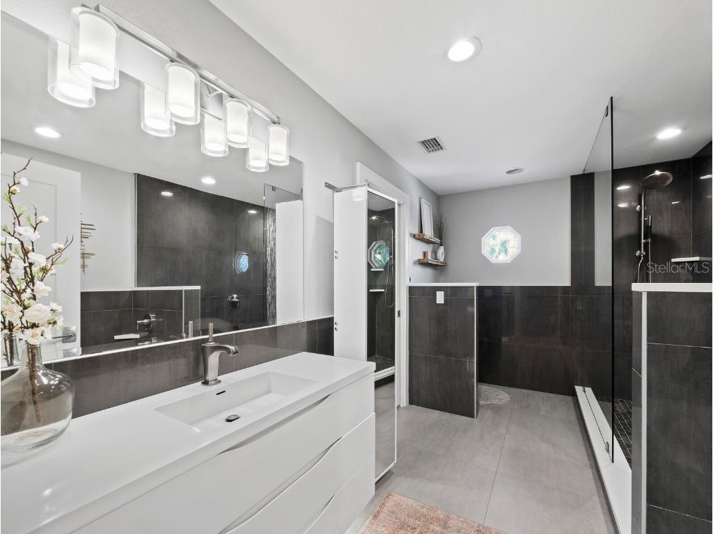 3376 S Seclusion Drive Sarasota FL 34239 - PHILLIPPI CREEK A4666149 image17