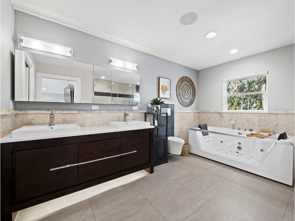 3376 S Seclusion Drive Sarasota FL 34239 - PHILLIPPI CREEK A4666149 image29