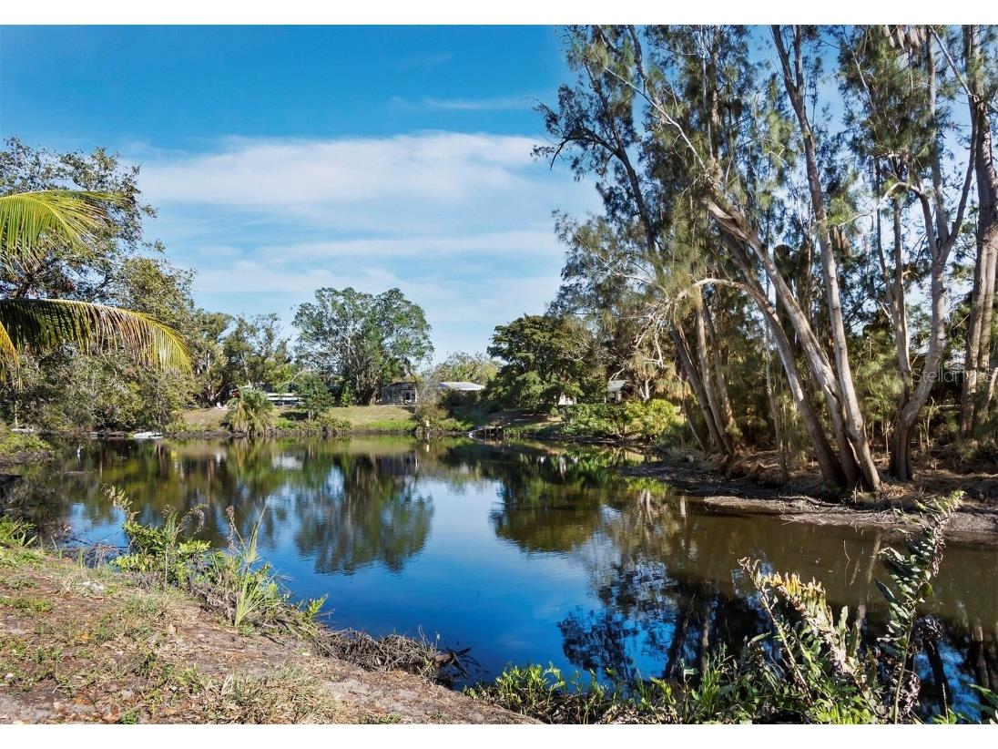 3376 S Seclusion Drive Sarasota FL 34239 - PHILLIPPI CREEK A4666149 image40