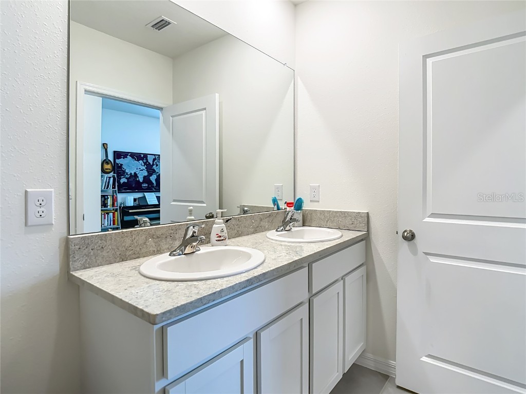 33770 Jasmine Star Loop Wesley Chapel FL 33543 TB8421647 image40