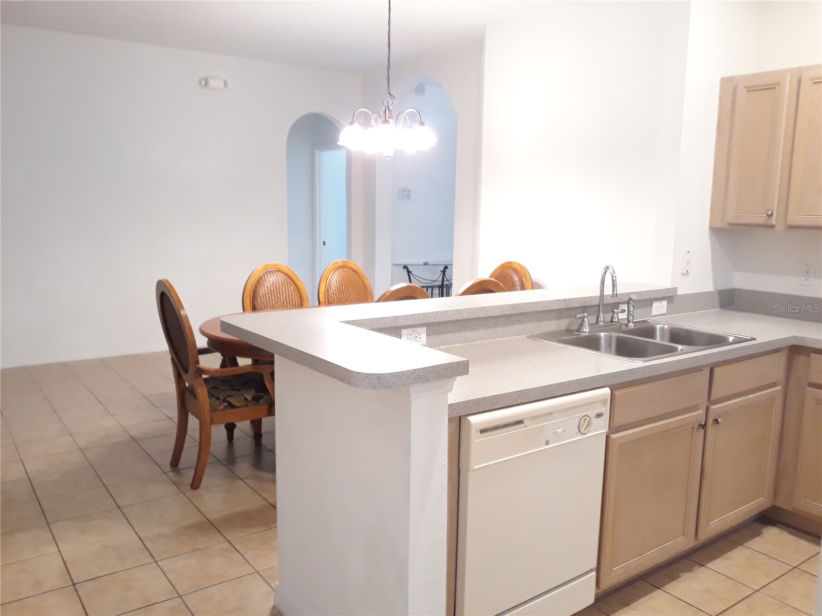 338 Magical Way Kissimmee FL 34744 O6405252 image2