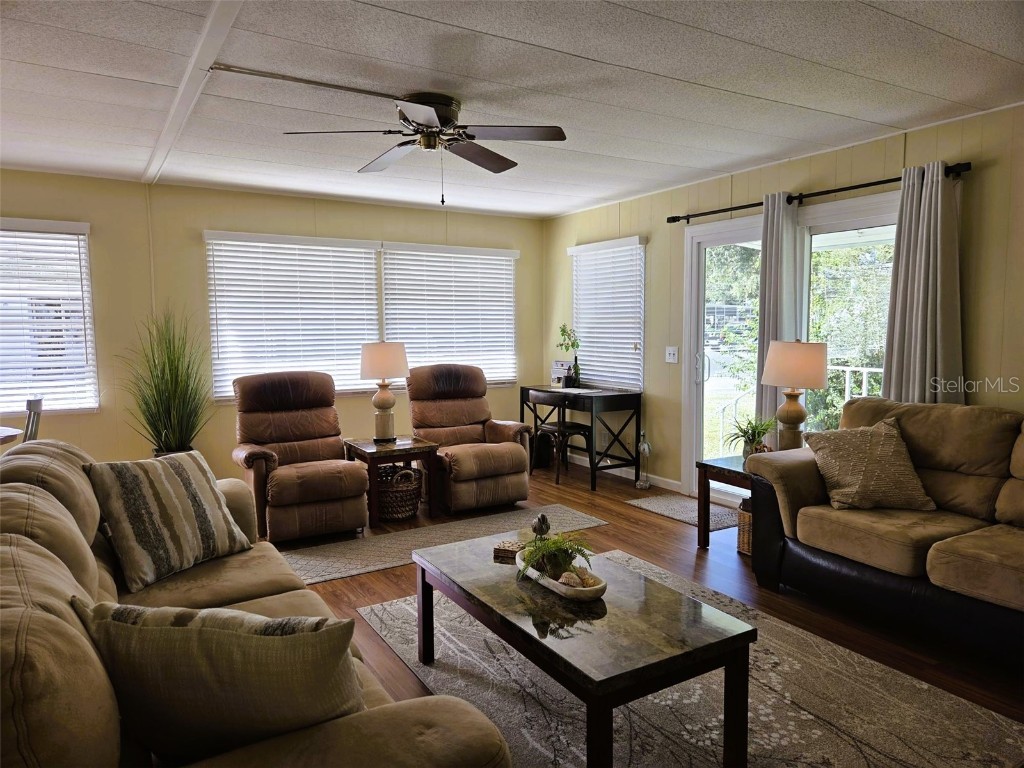 3383 Oakwood Boulevard N Sarasota FL 34237 A4673124 image13