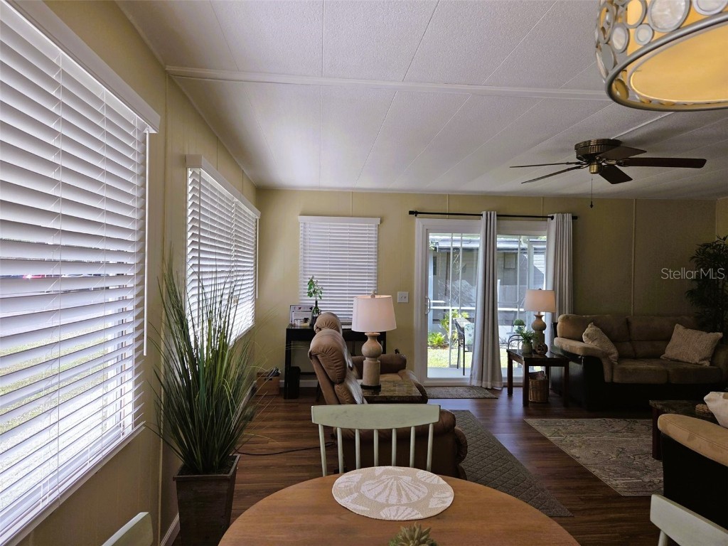 3383 Oakwood Boulevard N Sarasota FL 34237 A4673124 image15