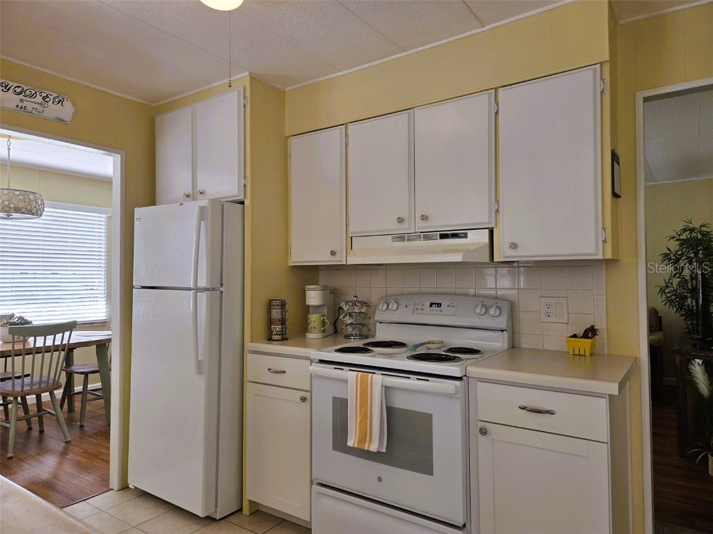 3383 Oakwood Boulevard N Sarasota FL 34237 A4673124 image20