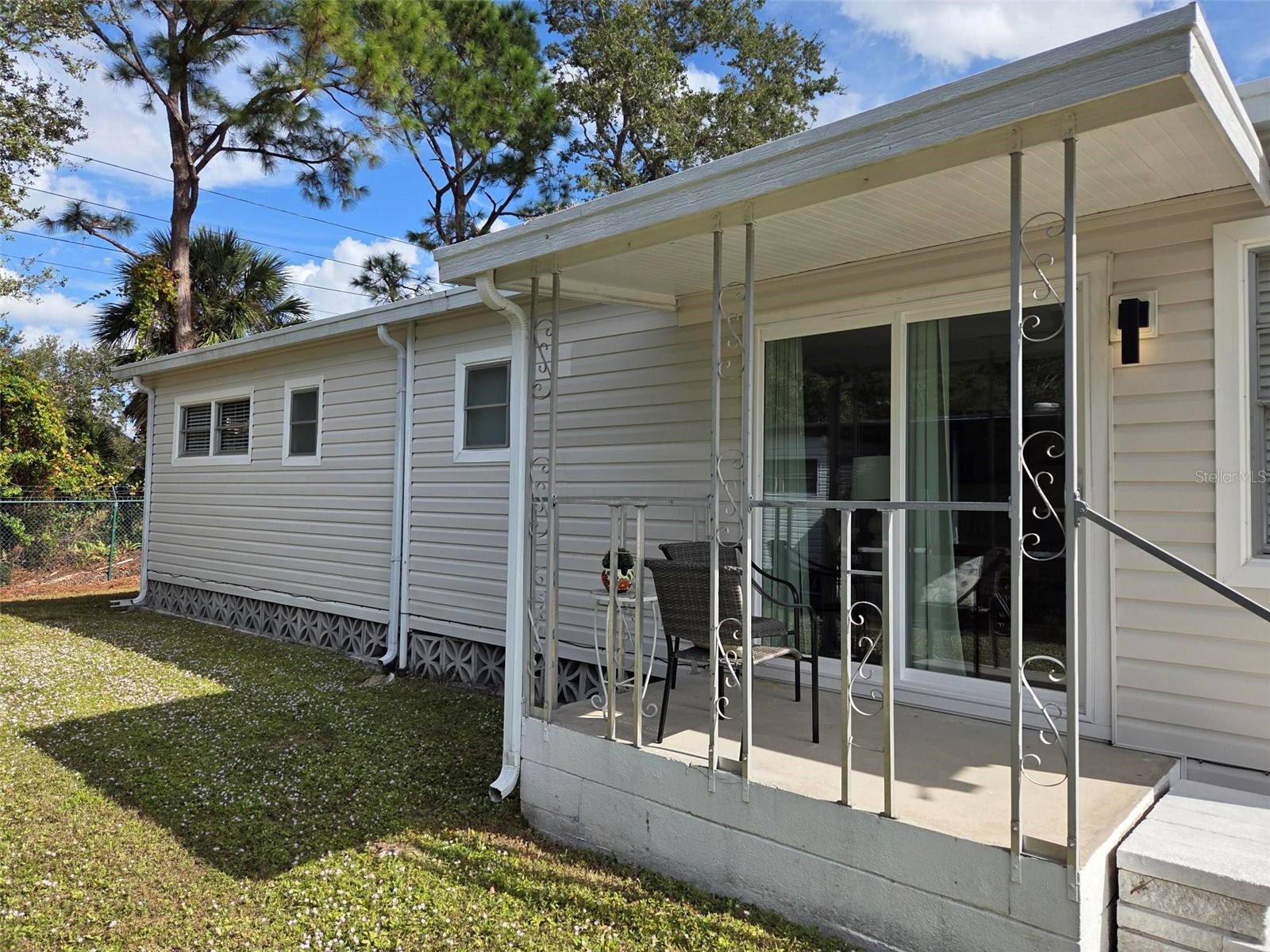 3383 Oakwood Boulevard N Sarasota FL 34237 A4698882 image10