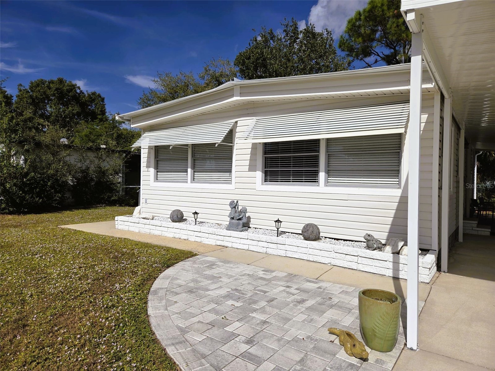 3383 Oakwood Boulevard N Sarasota FL 34237 A4698882 image2