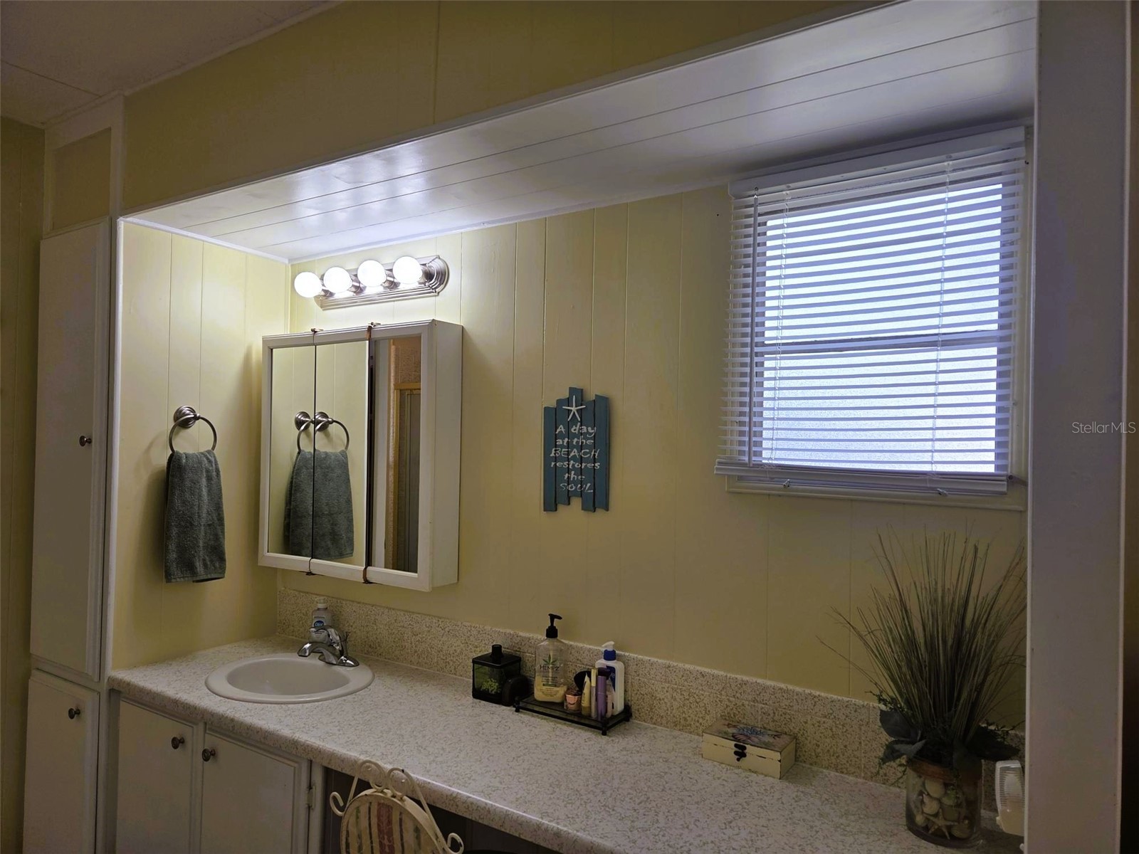 3383 Oakwood Boulevard N Sarasota FL 34237 A4698882 image25