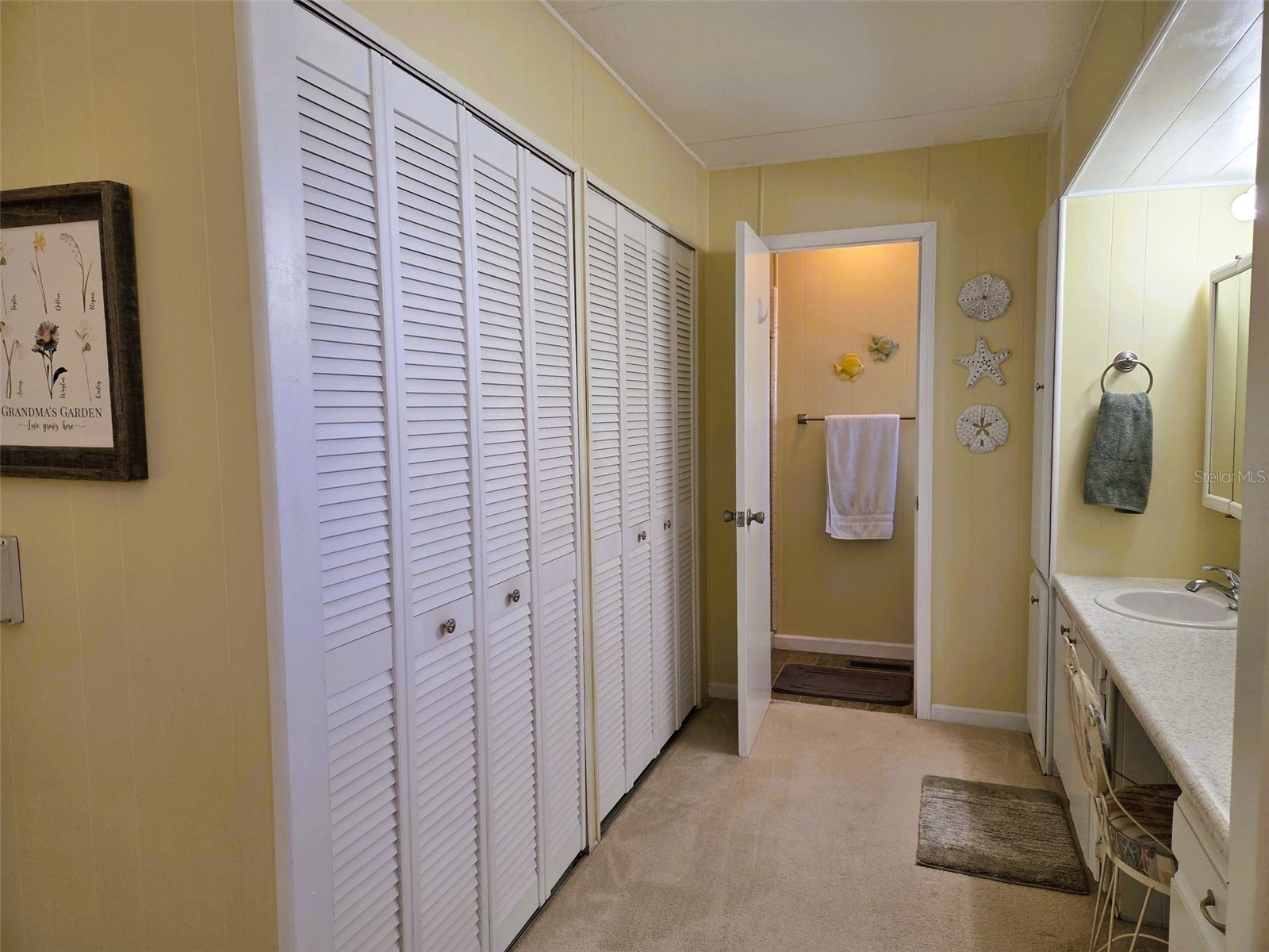 3383 Oakwood Boulevard N Sarasota FL 34237 A4698882 image26