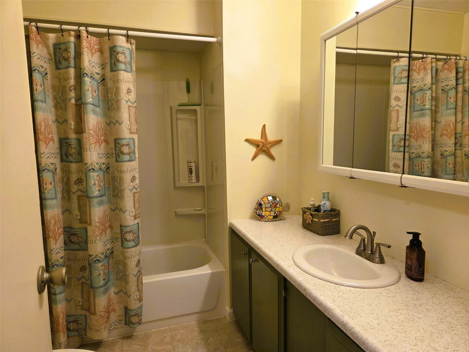 3383 Oakwood Boulevard N Sarasota FL 34237 A4698882 image29