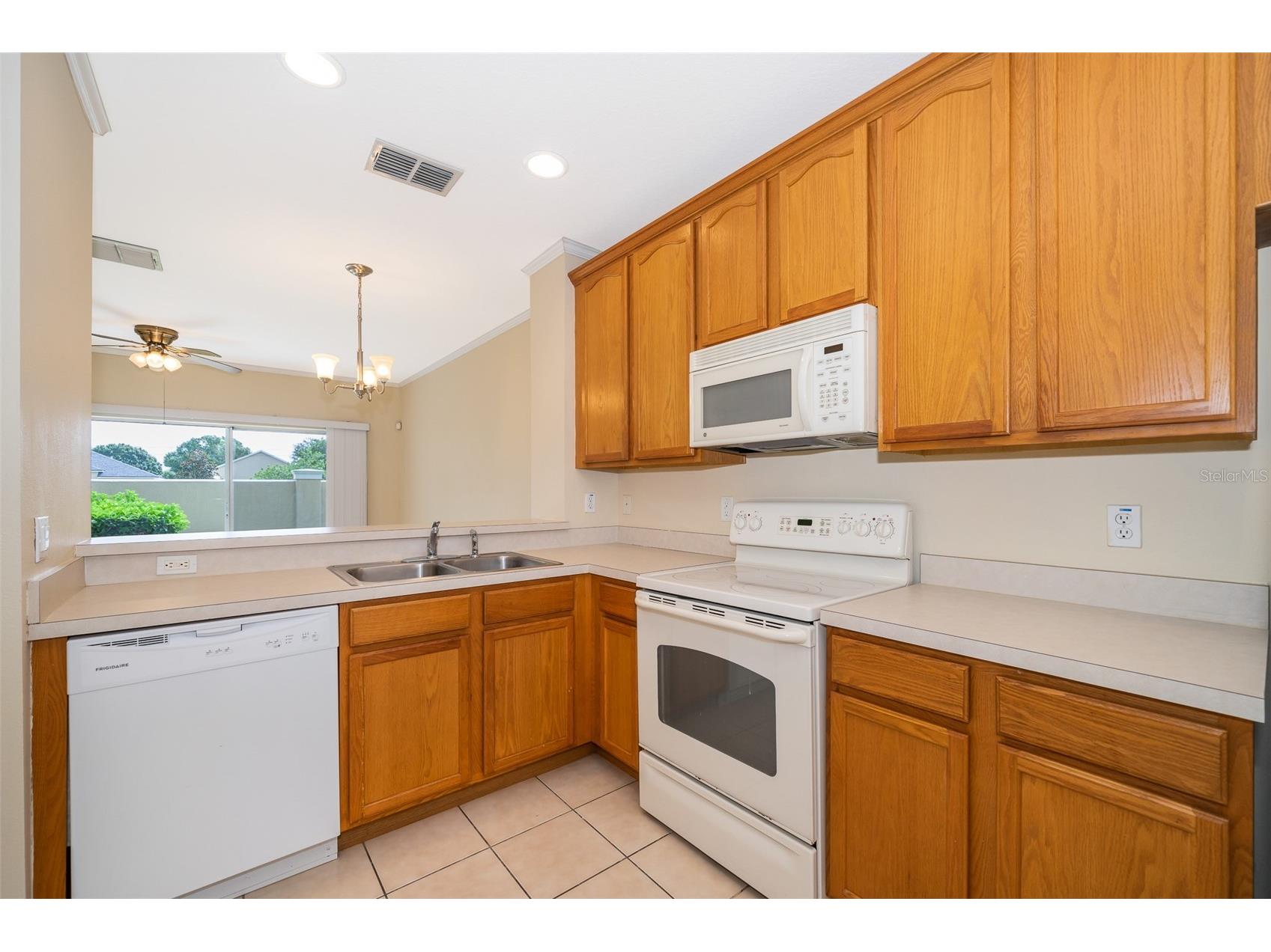 3383 Wilshire Way Road Orlando FL 32829 O6401062 image8