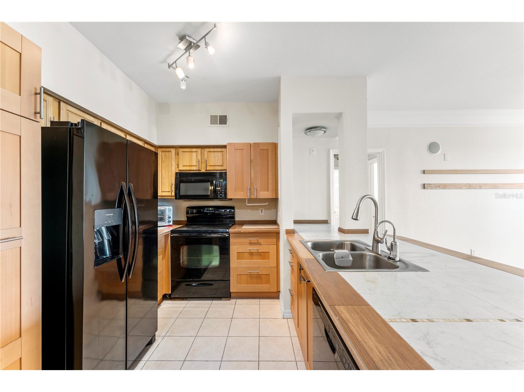 3384 Corona Village Way #102 Orlando FL 32835 S5143543 image7