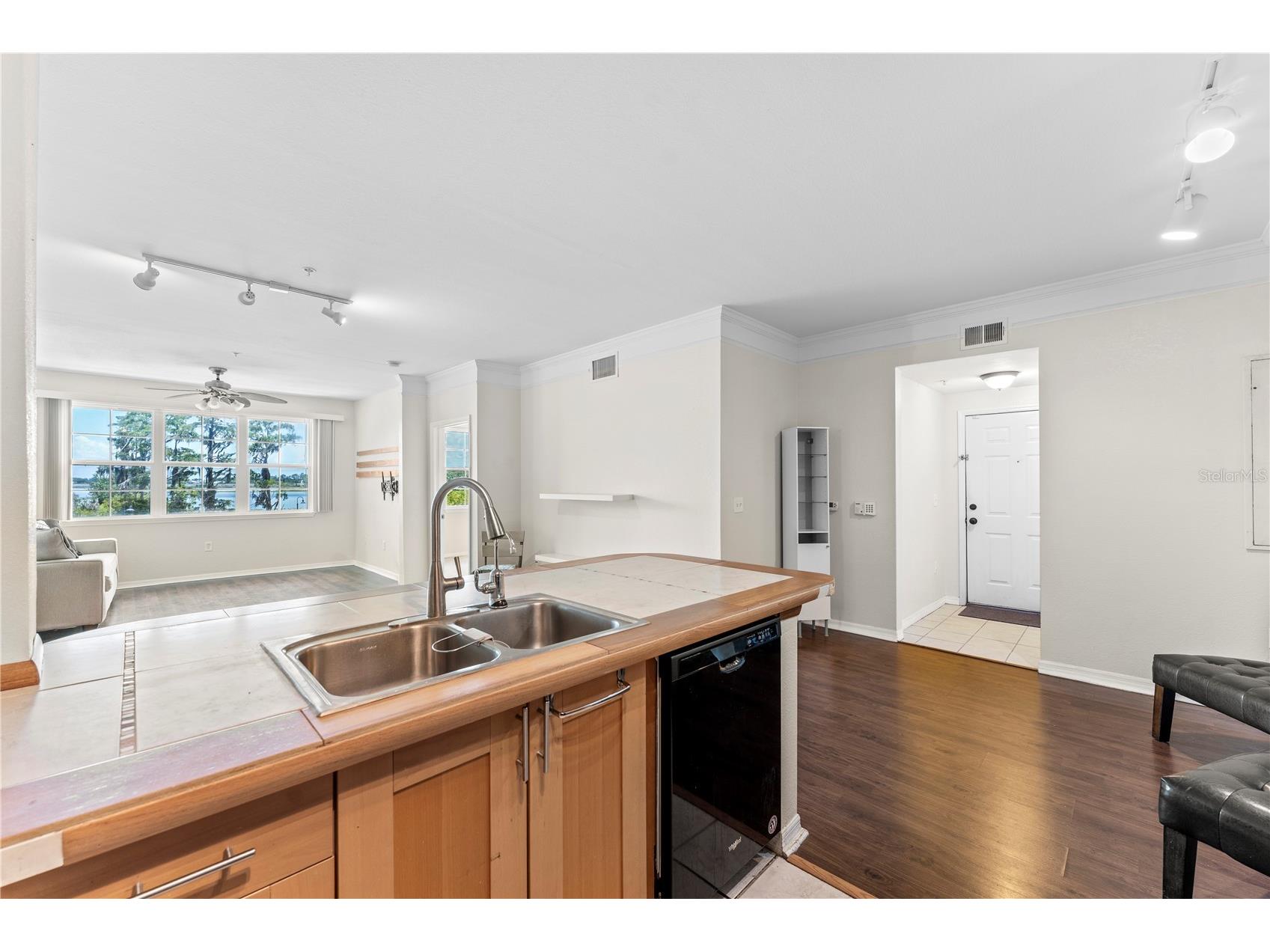 3384 Corona Village Way #102 Orlando FL 32835 S5143543 image8