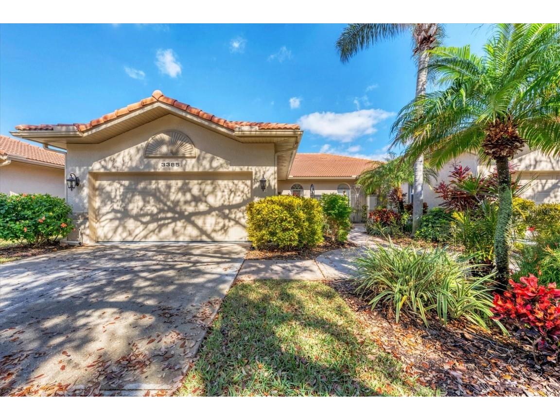 3385 Chelmsford Court #30 Sarasota FL 34235 A4605763 image1