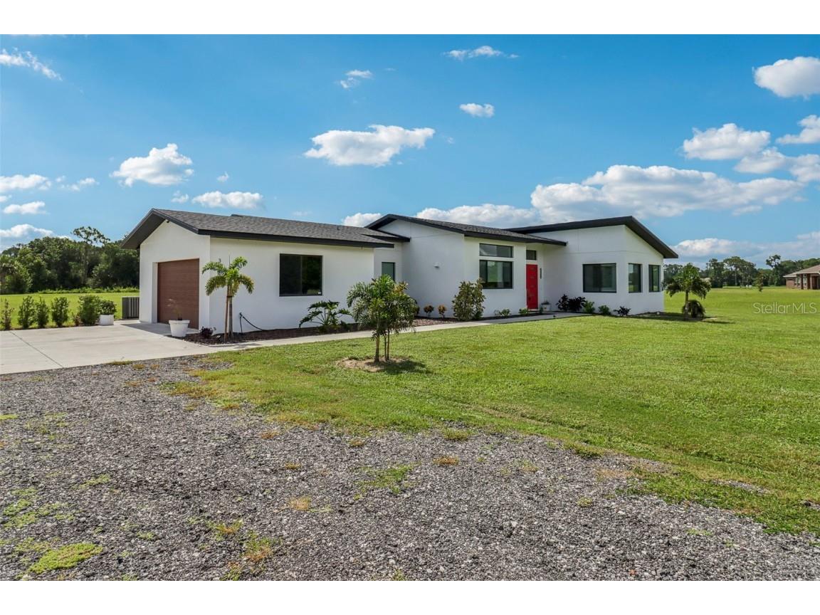 3385 Lake Diane Road Tavares FL 32778 - HARRIS CHAIN OF LAKES S5138112 image1