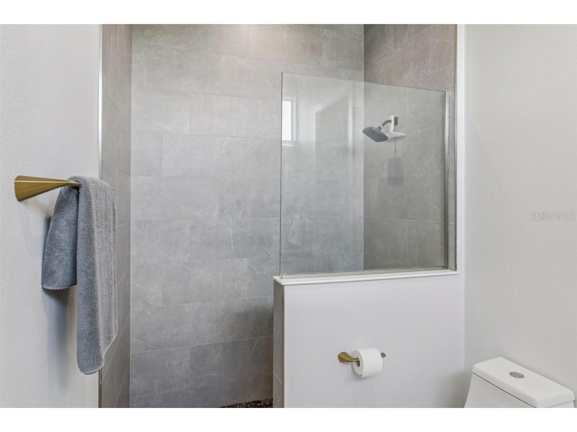 3385 Lake Diane Road Tavares FL 32778 - HARRIS CHAIN OF LAKES S5138112 image23