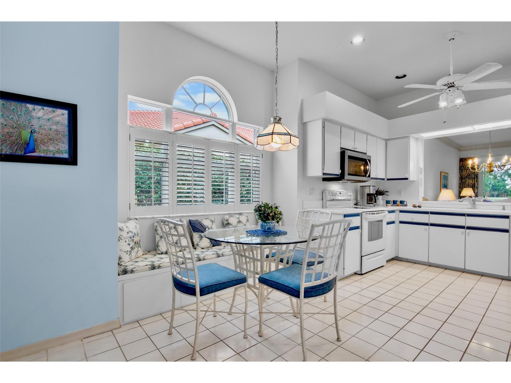 3386 Chelmsford Court #7 Sarasota FL 34235 A4698377 image19