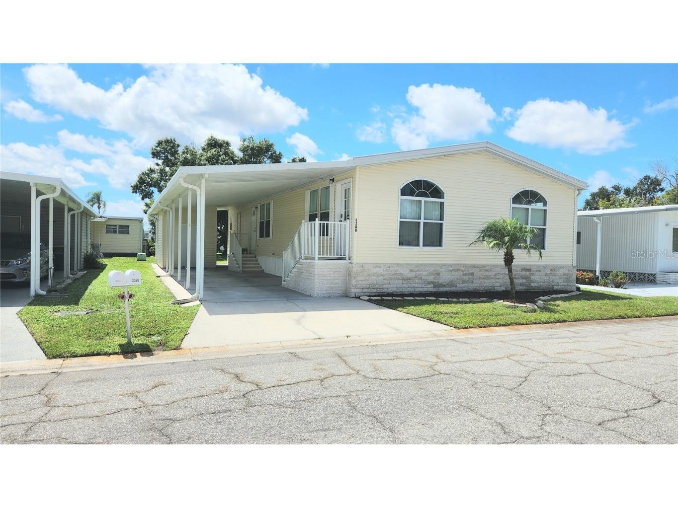 3386 Oakwood Boulevard N Sarasota FL 34237 A4633965 image1