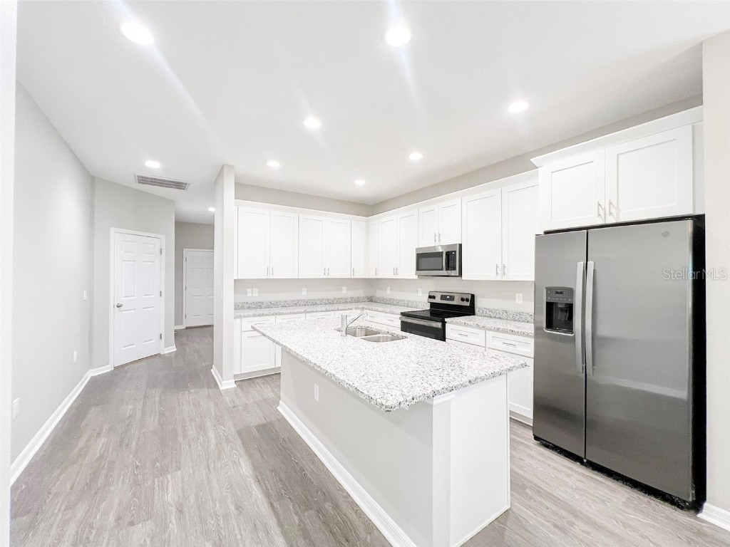 3388 Cup Drive Lakeland FL 33803 B4902114 image2