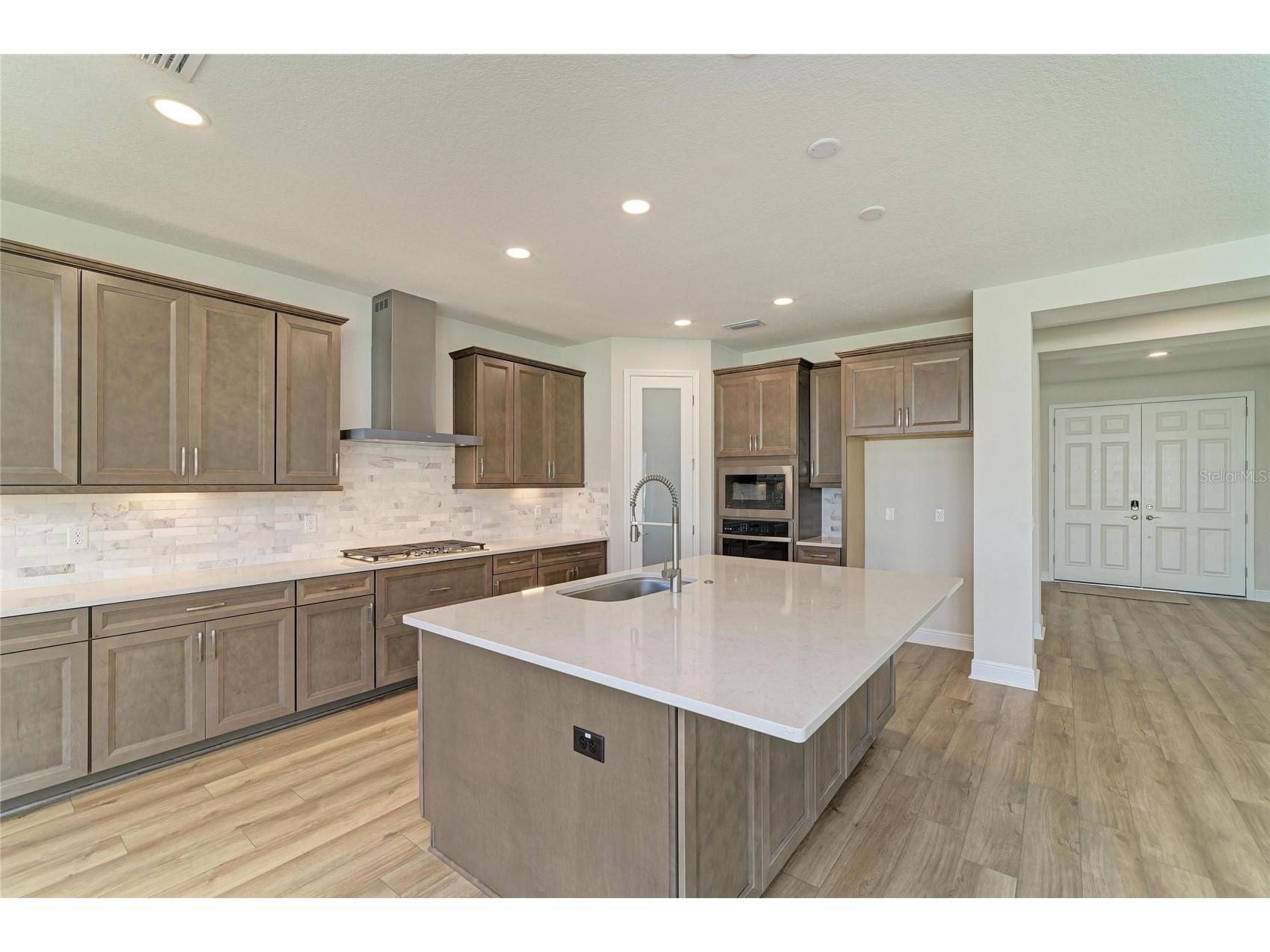33882 Twilight Sea Place Dade City FL 33525 TB8467884 image13
