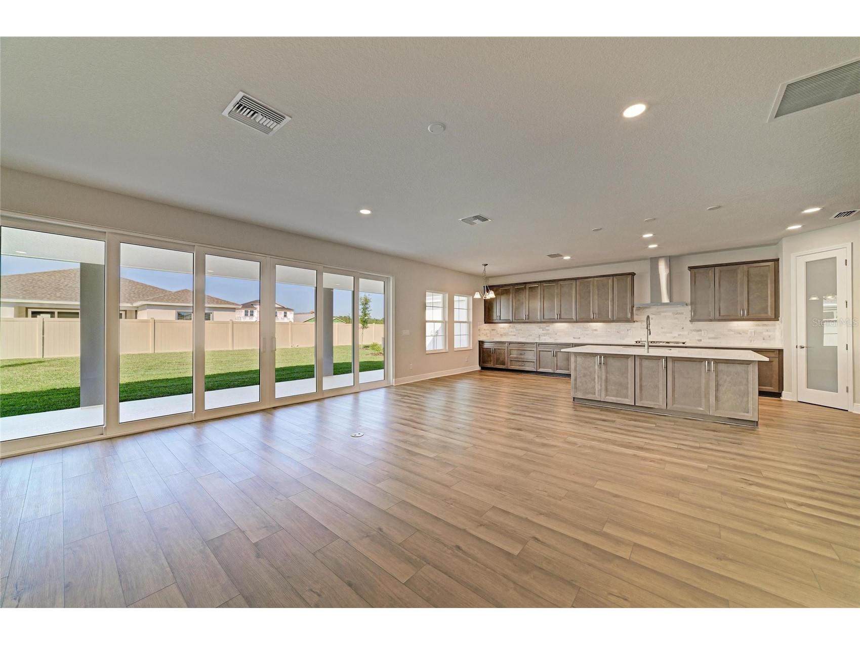 33882 Twilight Sea Place Dade City FL 33525 TB8467884 image18