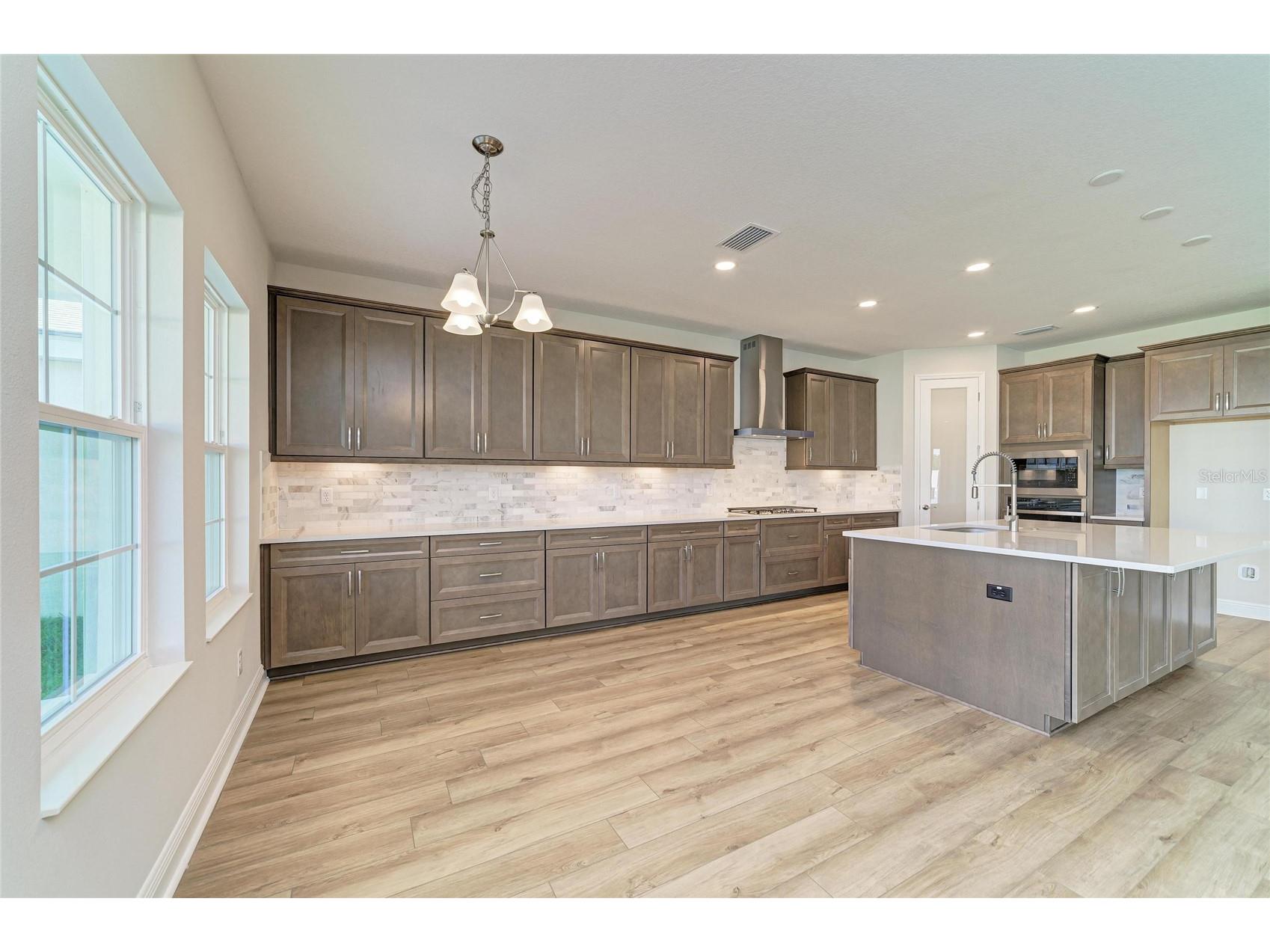 33882 Twilight Sea Place Dade City FL 33525 TB8467884 image22