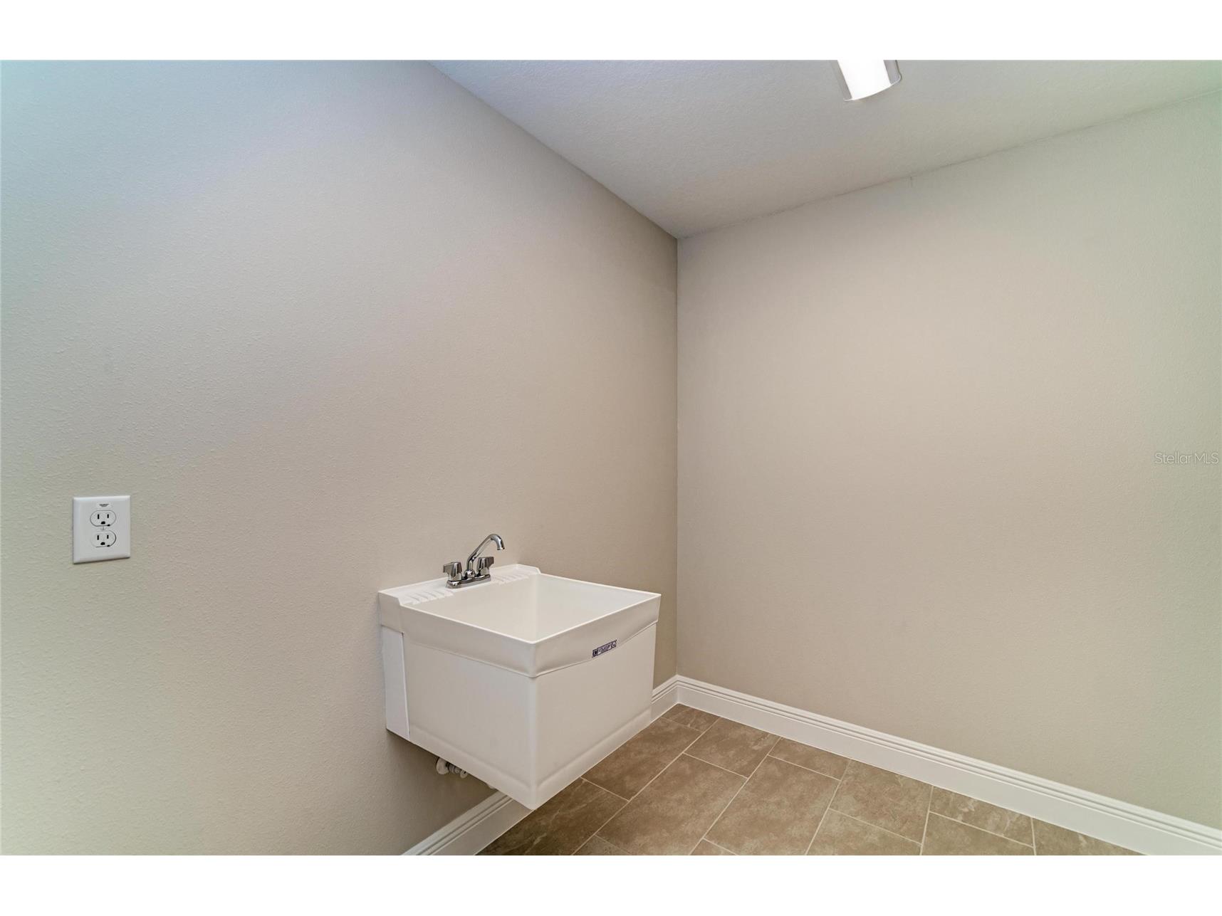 33882 Twilight Sea Place Dade City FL 33525 TB8467884 image42