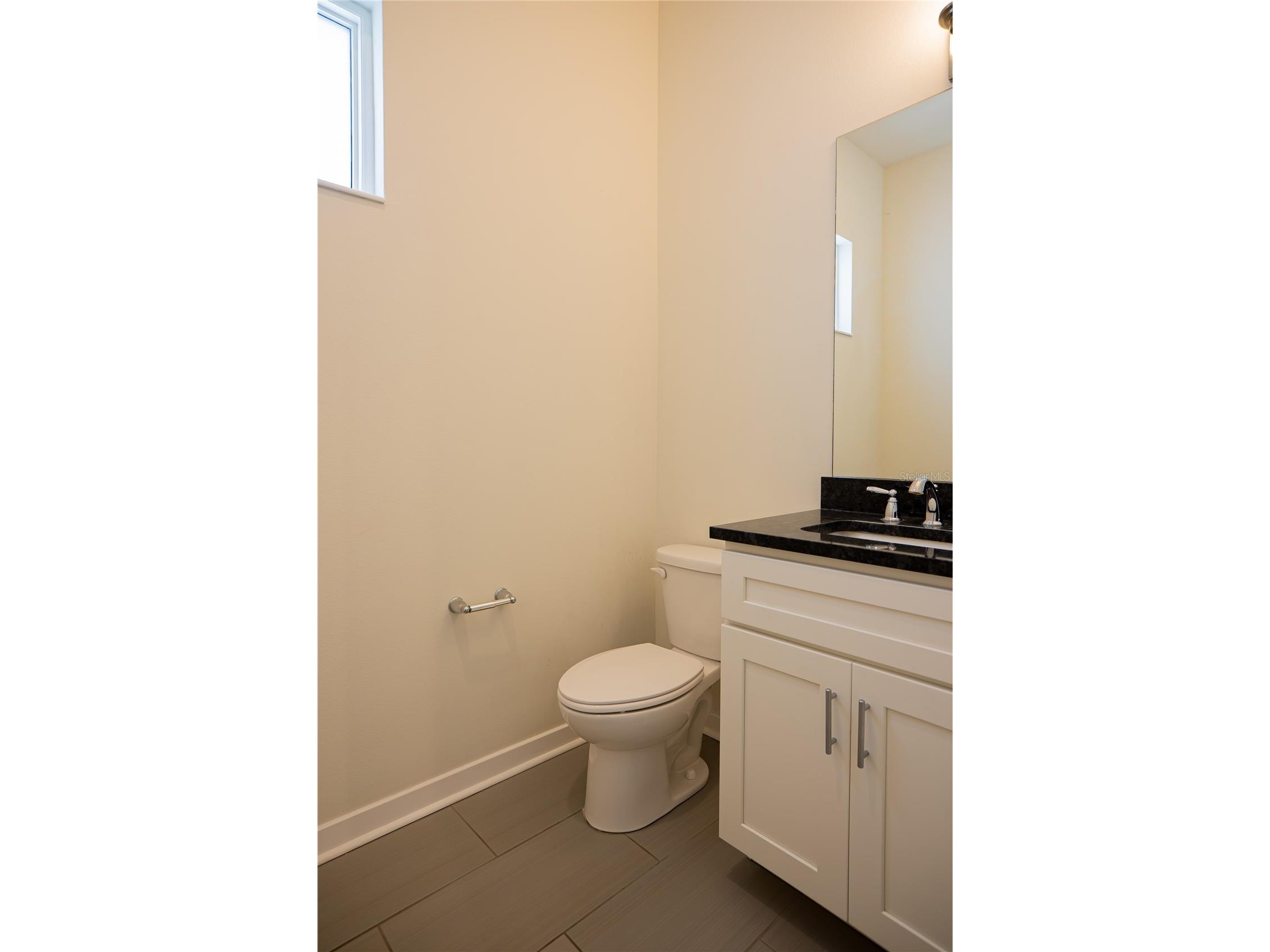 339 8th Street N Saint Petersburg FL 33701 TB8524772 image18