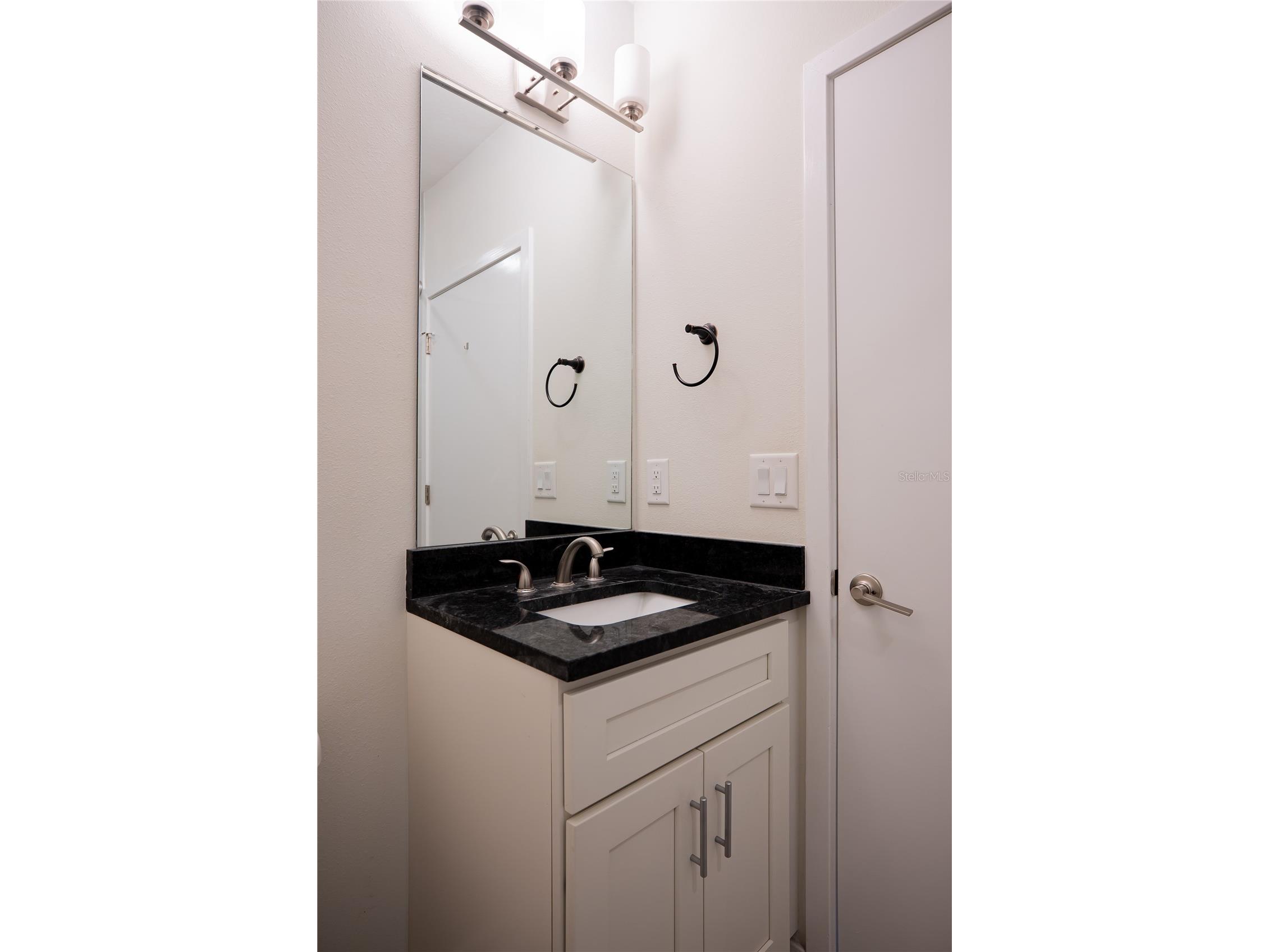 339 8th Street N Saint Petersburg FL 33701 TB8524772 image20