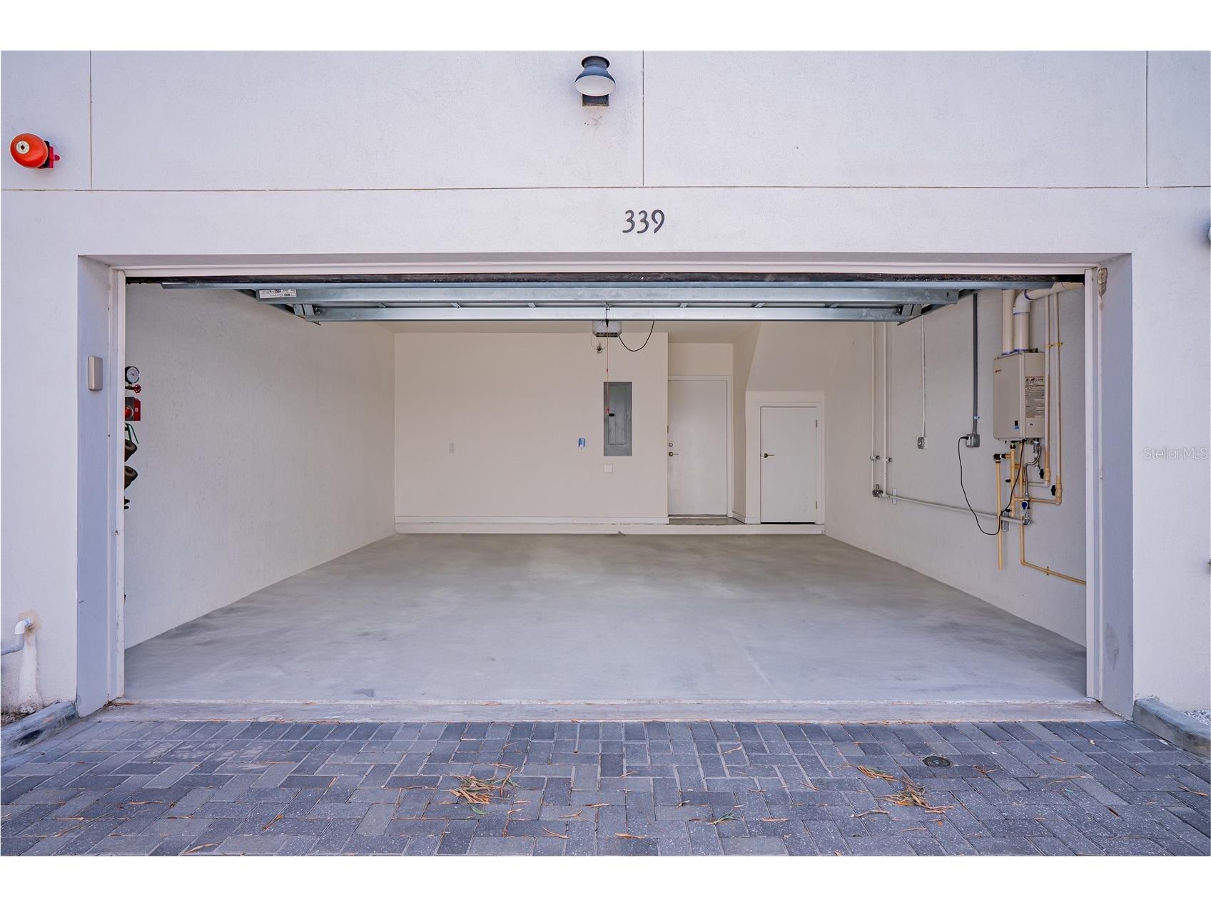 339 8th Street N Saint Petersburg FL 33701 TB8524772 image30
