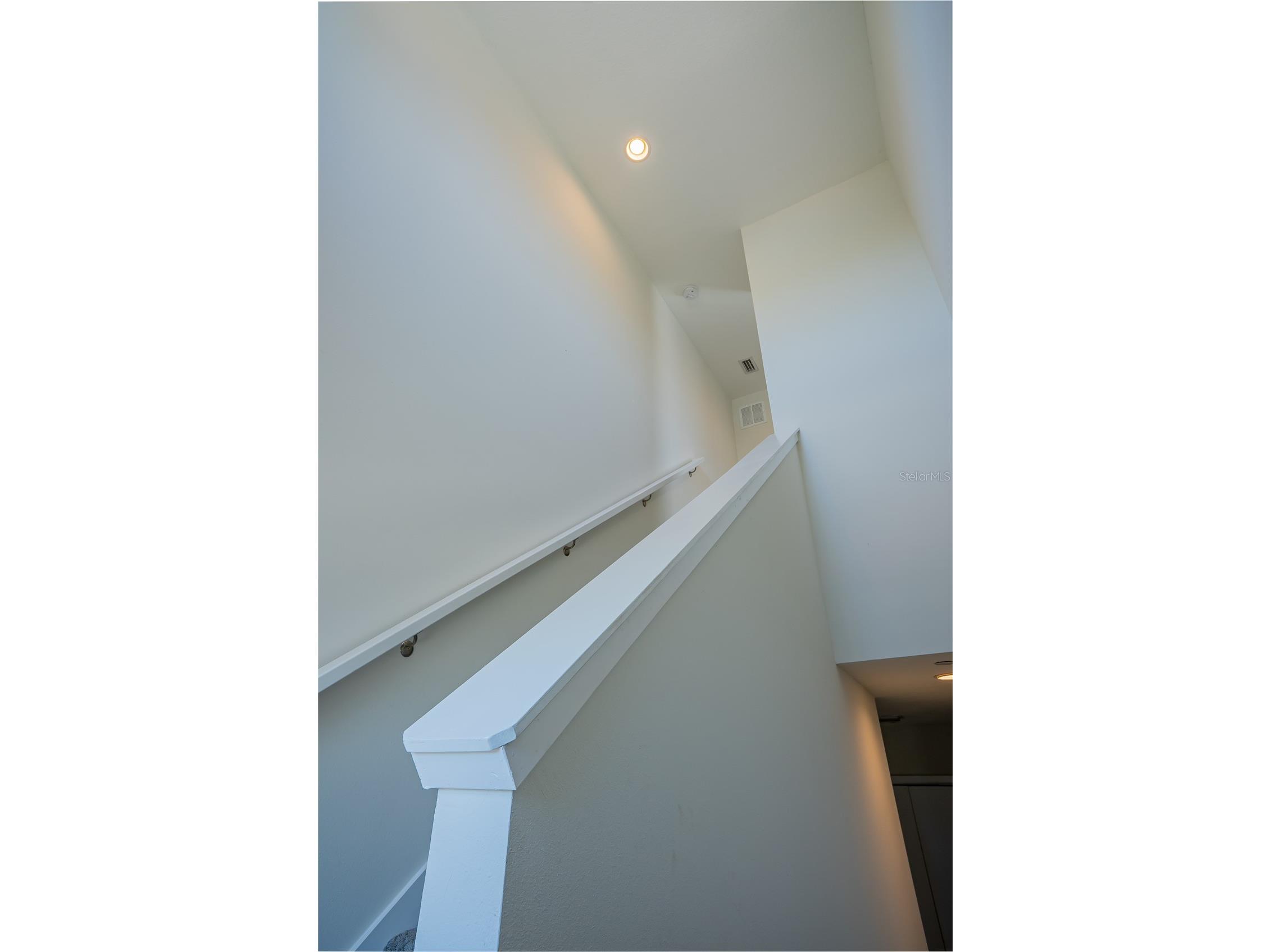 339 8th Street N Saint Petersburg FL 33701 TB8524772 image4