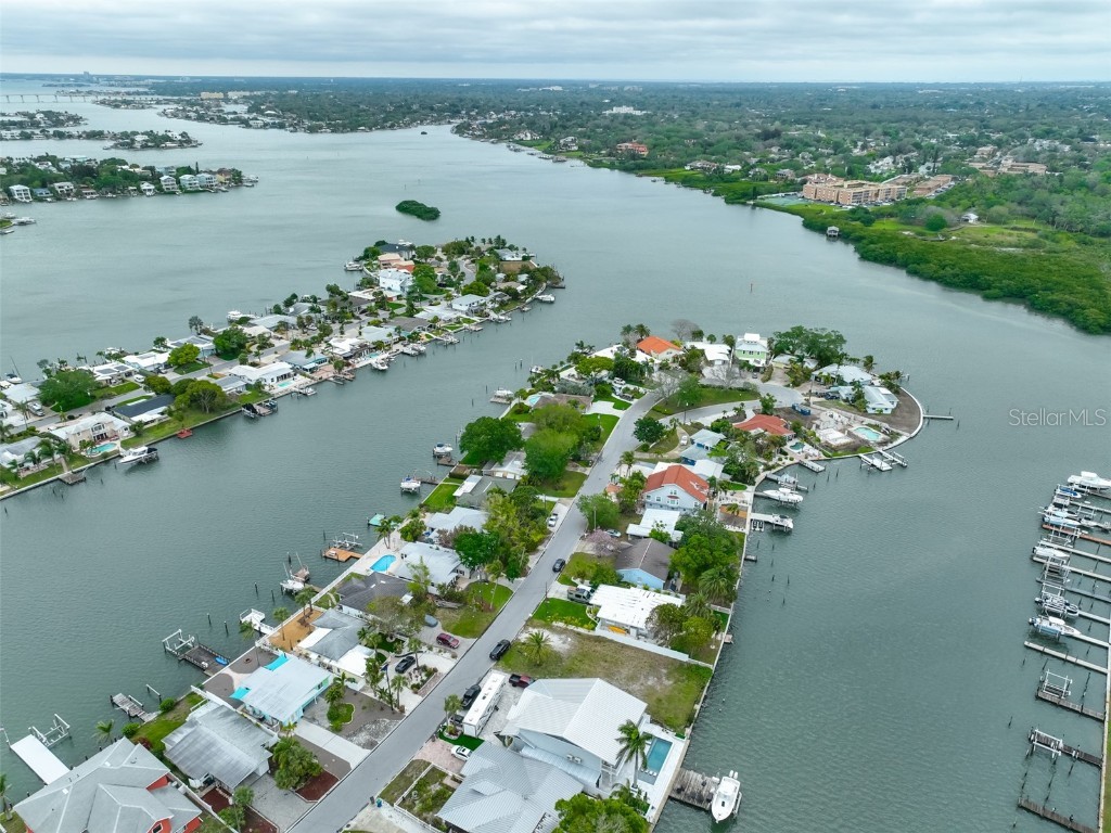 339 Bahia Vista Drive Indian Rocks Beach FL 33785 U8236554 image9