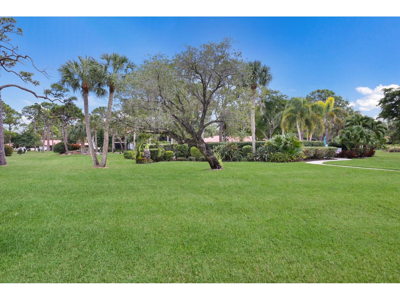 339 Barcelona Drive #339 Bradenton FL 34210 A4681815 image17