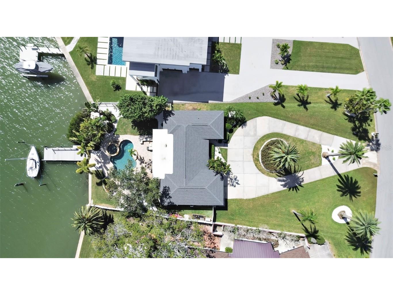 339 Bath Club Boulevard S North Redington Beach FL 33708 - BOCA CIEGA BAY TB8440165 image3