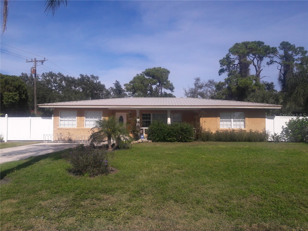 339 Bernard Avenue Sarasota FL 34243 A4516143 image1