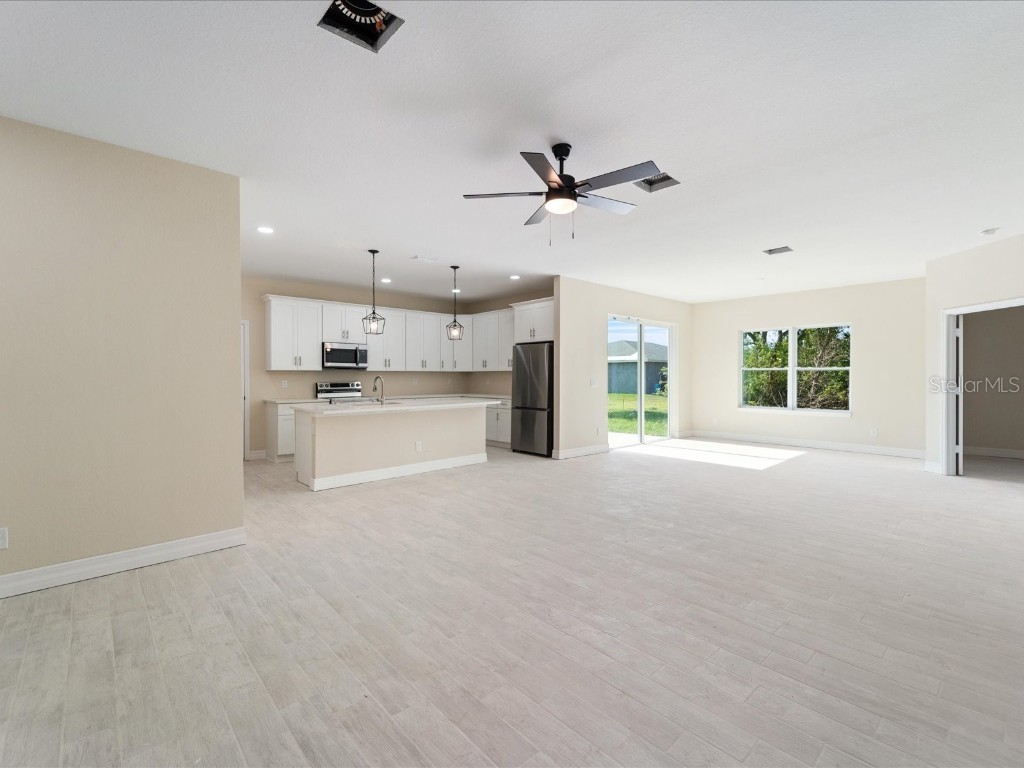 339 Canora Drive Port Charlotte FL 33954 C7511512 image2