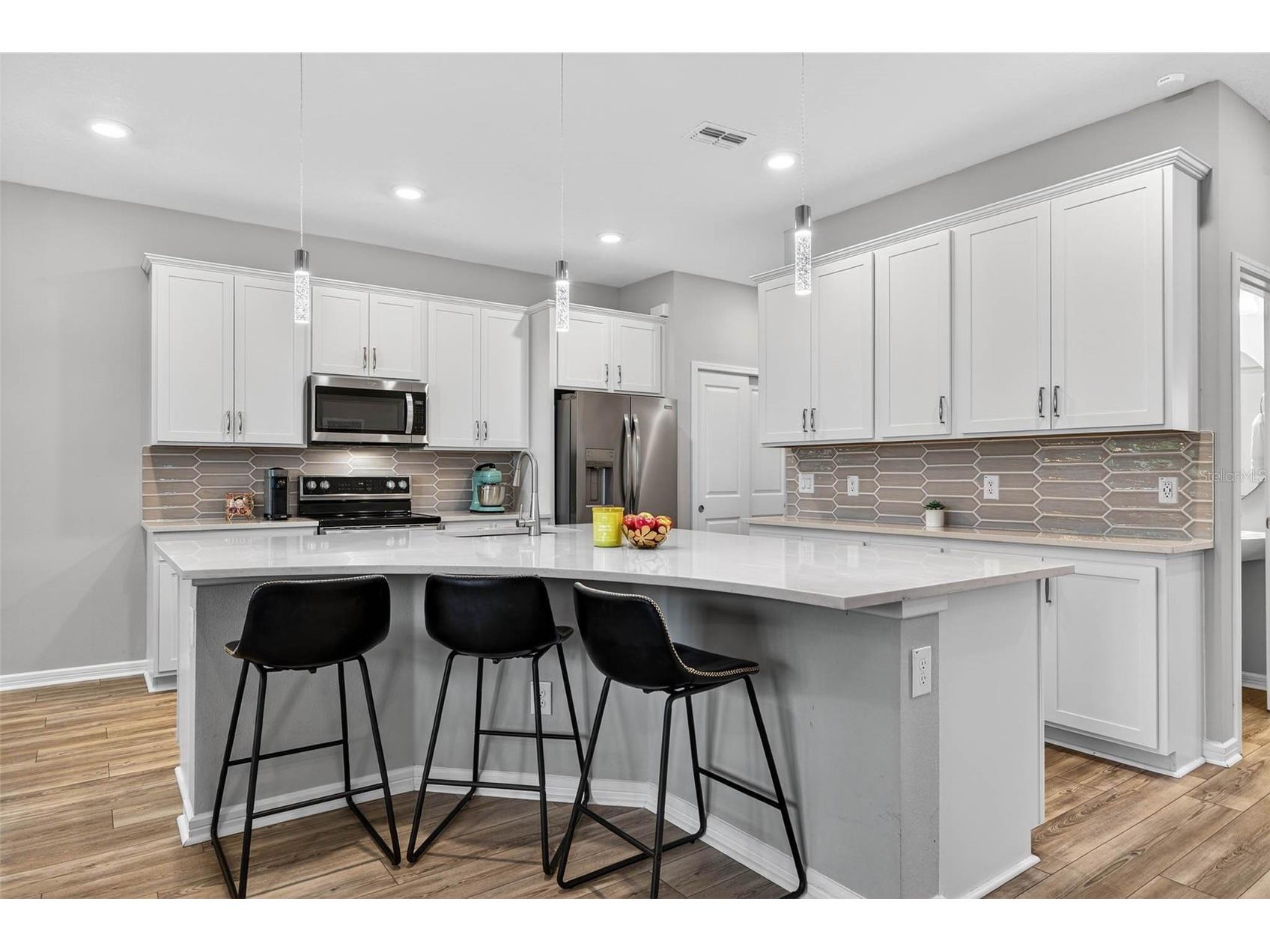 339 Sandbar Avenue NE Saint Petersburg FL 33716 TB8489882 image10