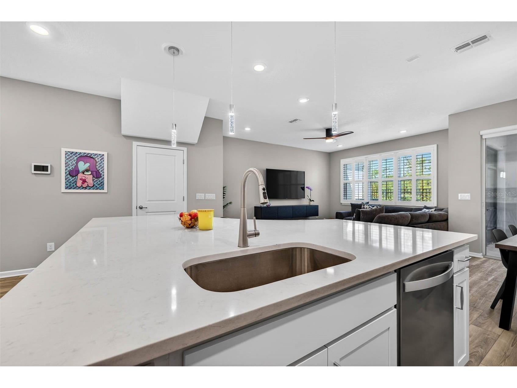 339 Sandbar Avenue NE Saint Petersburg FL 33716 TB8489882 image16