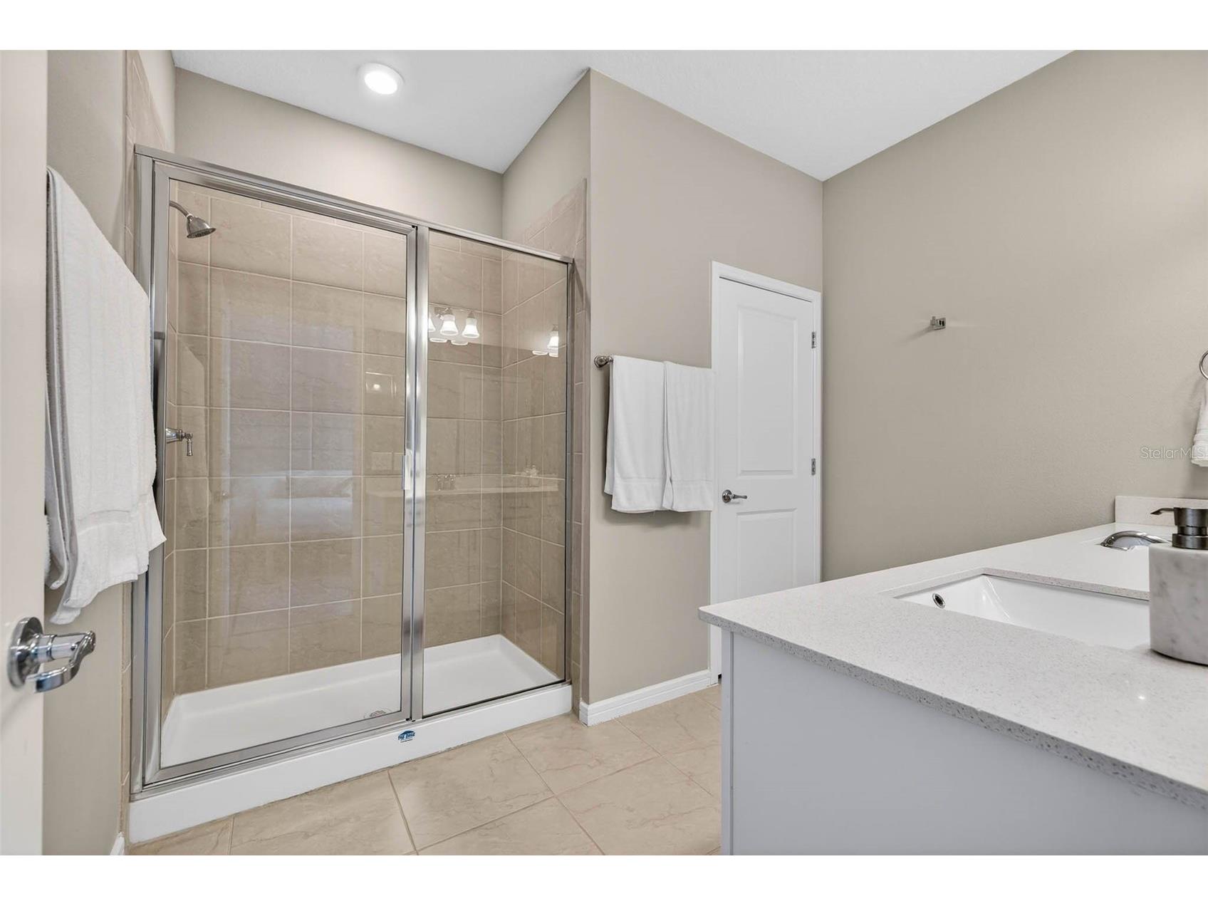 339 Sandbar Avenue NE Saint Petersburg FL 33716 TB8489882 image25