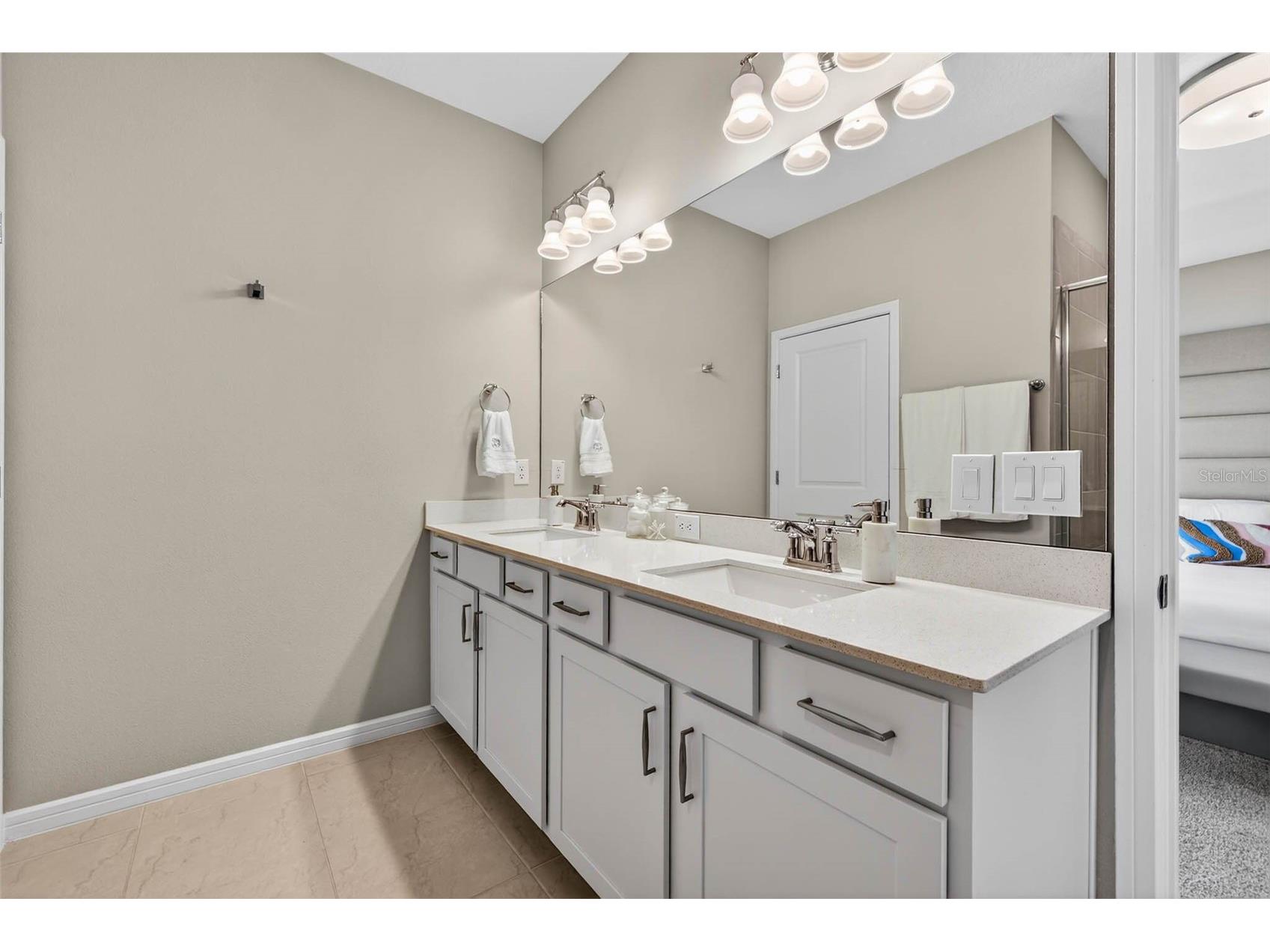 339 Sandbar Avenue NE Saint Petersburg FL 33716 TB8489882 image26