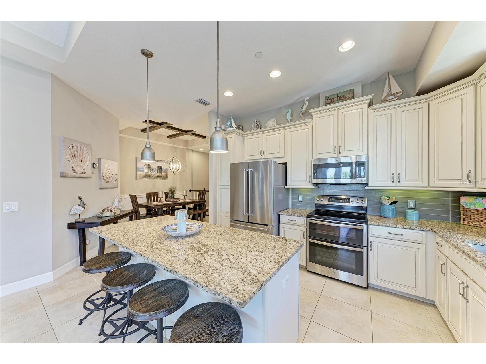 339 Sapphire Lake Drive #201 Bradenton FL 34209 - ANNA MARIA SOUNDSAPPHIRE LAKE A4678405 image17