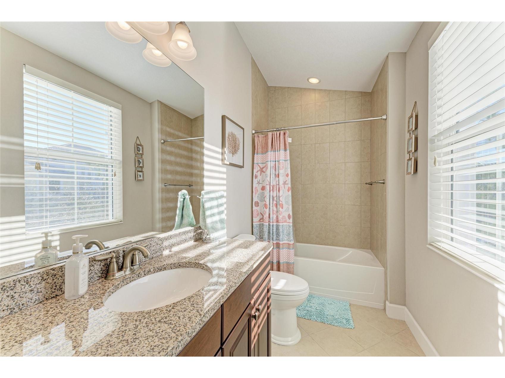 339 Sapphire Lake Drive #201 Bradenton FL 34209 - ANNA MARIA SOUNDSAPPHIRE LAKE A4678405 image34