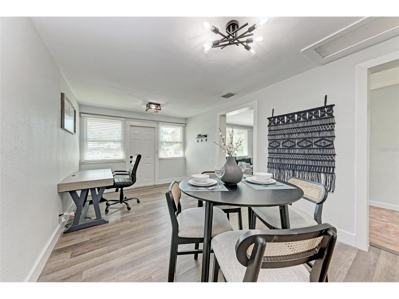 339 Suwanee Avenue Sarasota FL 34243 A4689113 image10