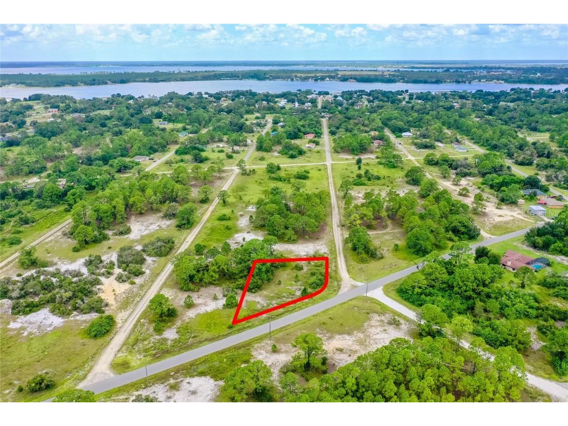 339 Tahiti Avenue Lake Placid FL 33852 O6150308 image1