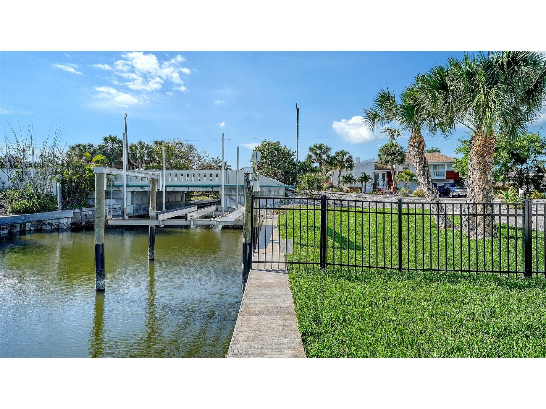339 Treasure Boat Way Sarasota FL 34242 A4685922 image78