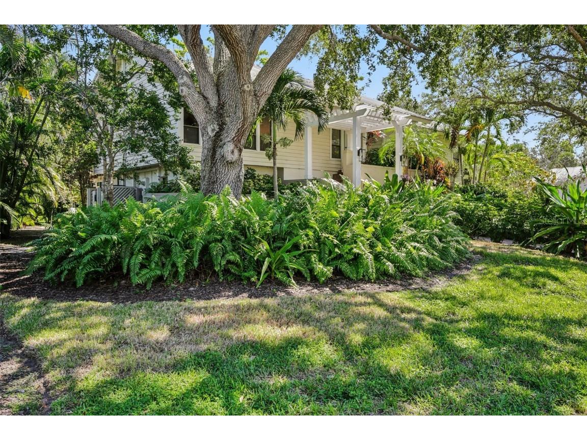 3390 Bayou Sound Longboat Key FL 34228 A4665246 image3