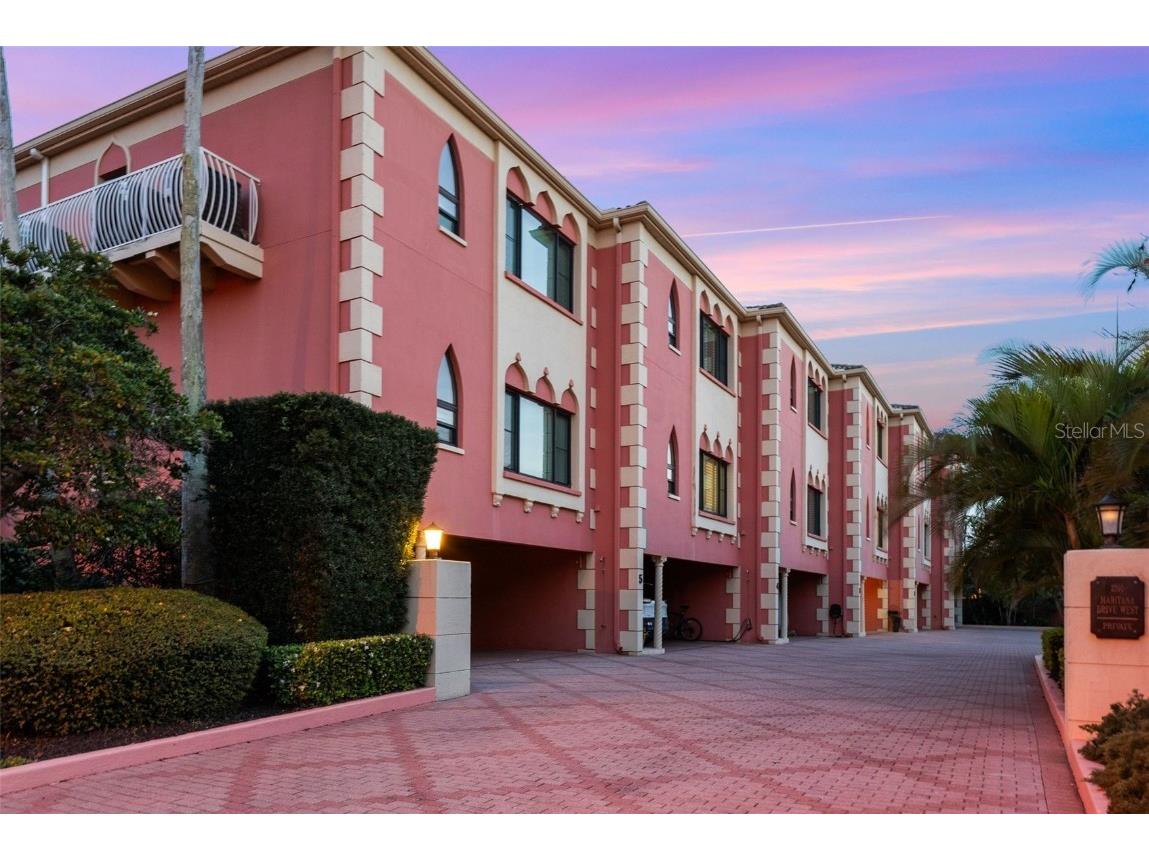 3390 W Maritana Drive #3 Saint Pete Beach FL 33706 - LITTLE MCPHERSON BAYOU U8234629 image1